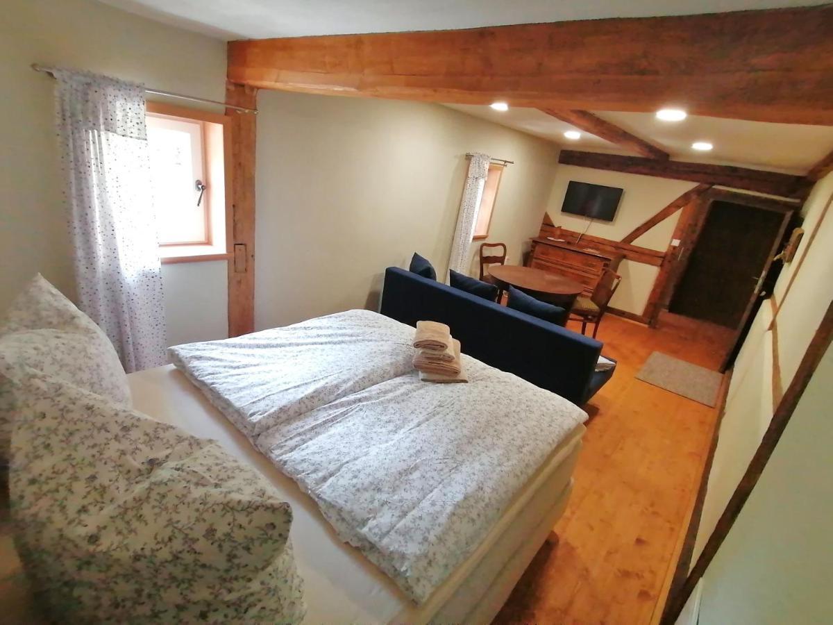 Pferdehof Am Burgsberg, Ferienzimmer, Monteurzimmer Seifhennersdorf Eksteriør billede